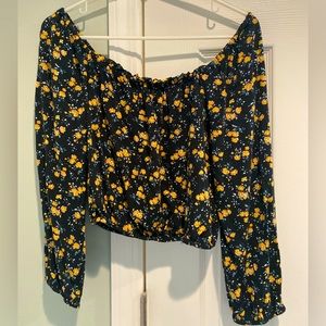 Aéropostale Long Sleeve Off the Shoulder Black Floral Crop Top